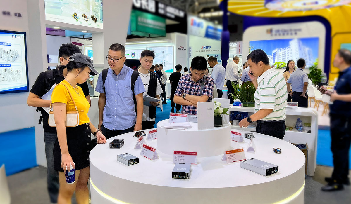 长城电源首次亮相CMEF7