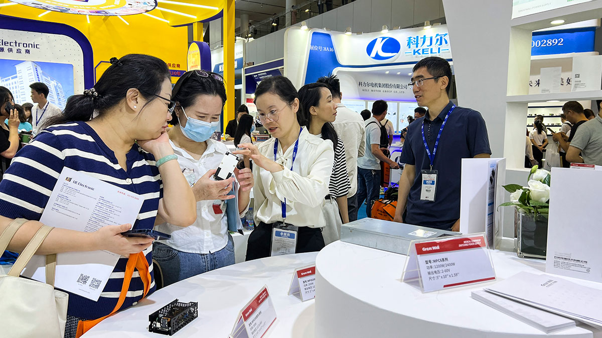 长城电源首次亮相CMEF4