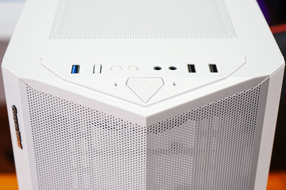 长城隐刃纯白机箱2